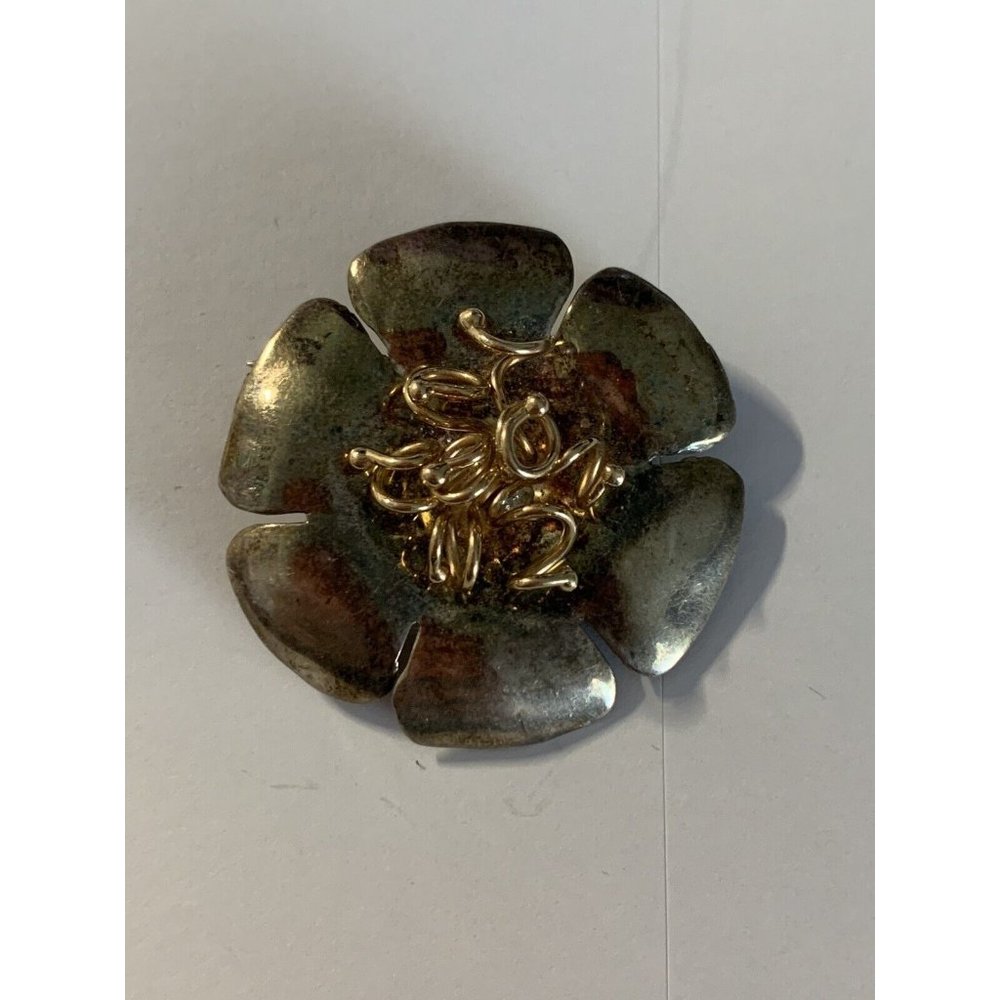 VINTAGE SILVER & GOLD TONE ANEMONE FLOWER BROOCH / PIN Signed Sonya Read